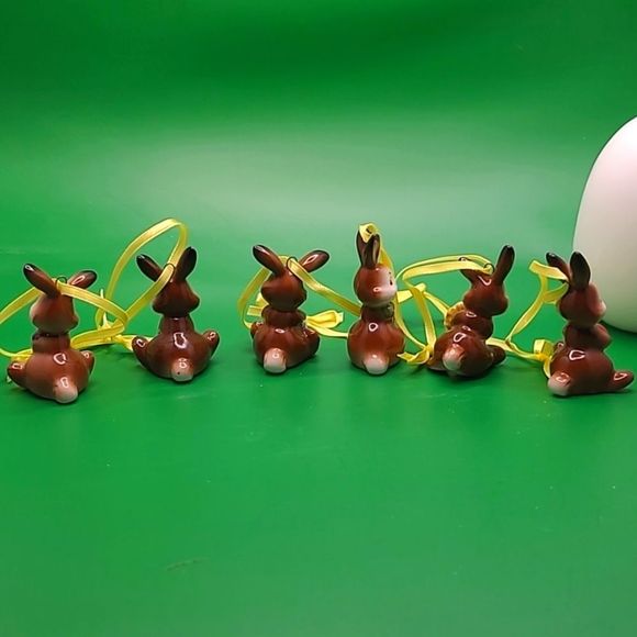 Goebel Easter "Picks of the Litter" 6 piece Rabbit ornament set - Picture 9 of 12